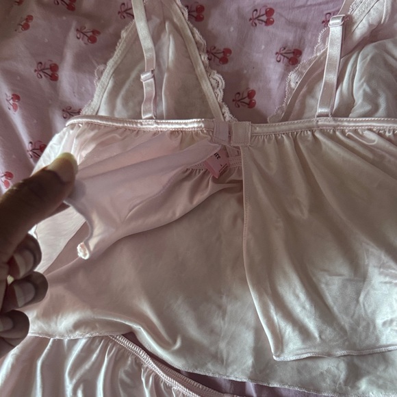 Juicy Couture Elegant Pink Satin Lingerie Sleepwear short Set Large NWOT Small - Picture 7 of 12
